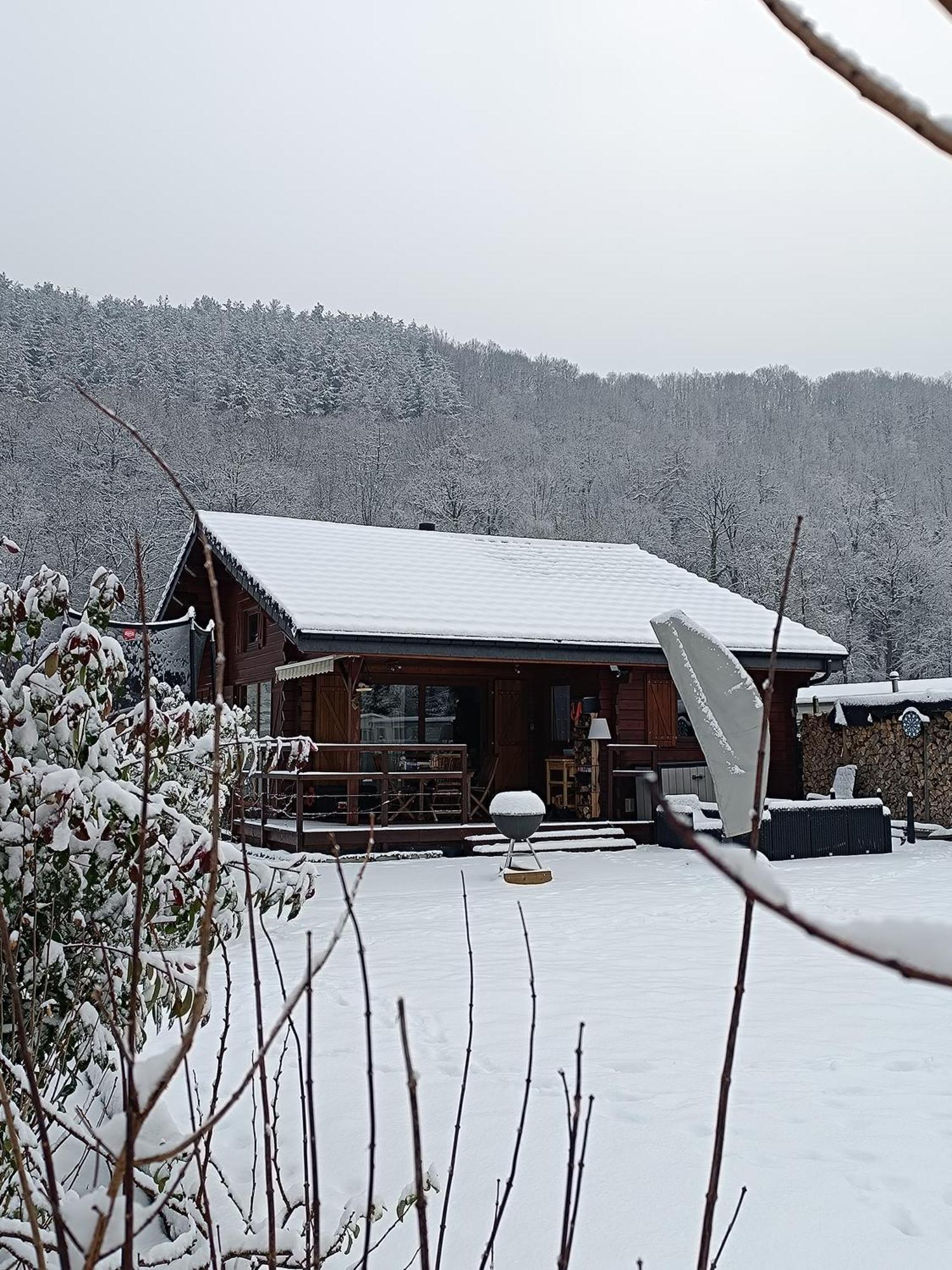 Le Mont Celeste Dogs Friendly Nonceveux Bagian luar foto